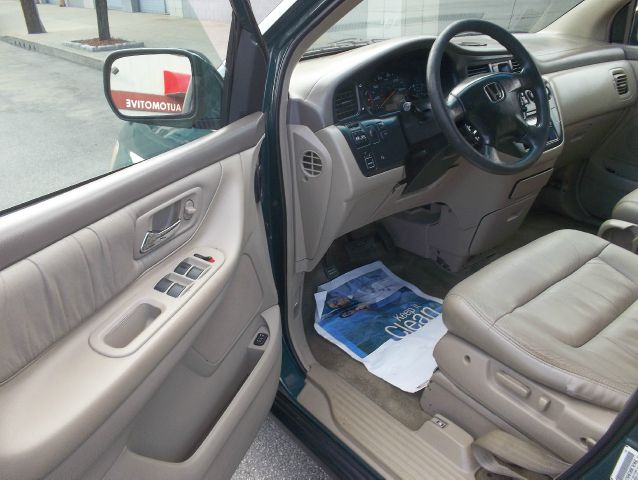 Honda Odyssey 2003 photo 5