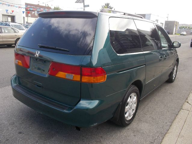 Honda Odyssey 2003 photo 6