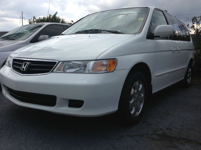 Honda Odyssey 2003 photo 1