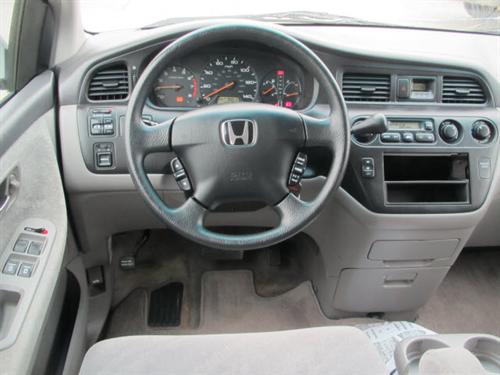 Honda Odyssey 2003 photo 3