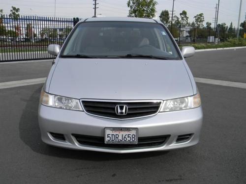 Honda Odyssey 2003 photo 1