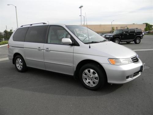 Honda Odyssey 2003 photo 2