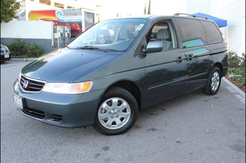 Honda Odyssey 2003 photo 2