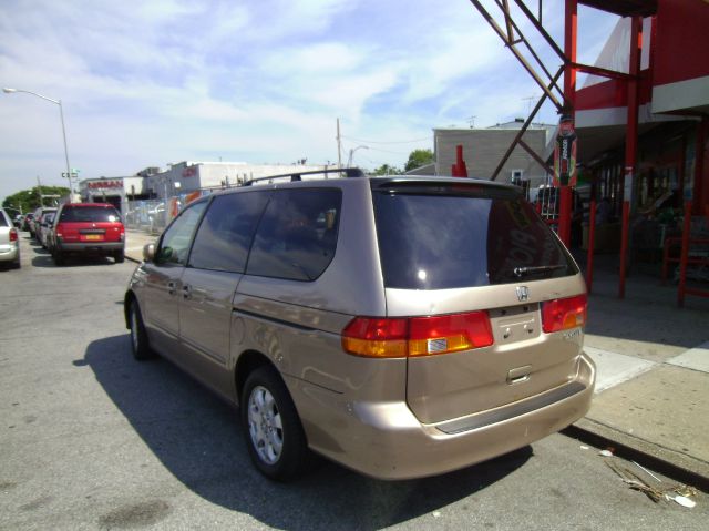 Honda Odyssey 2003 photo 3