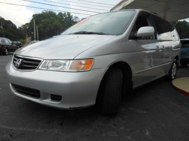 Honda Odyssey 2003 photo 2