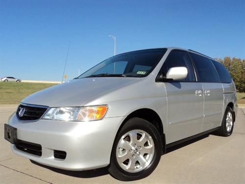 Honda Odyssey 2003 photo 2