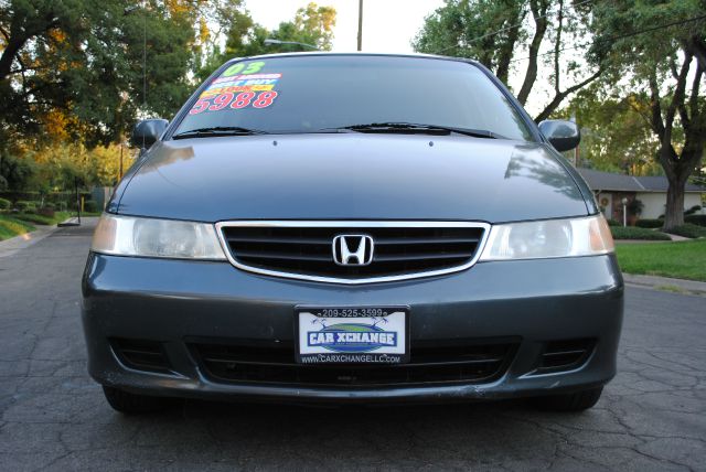 Honda Odyssey 2003 photo 4