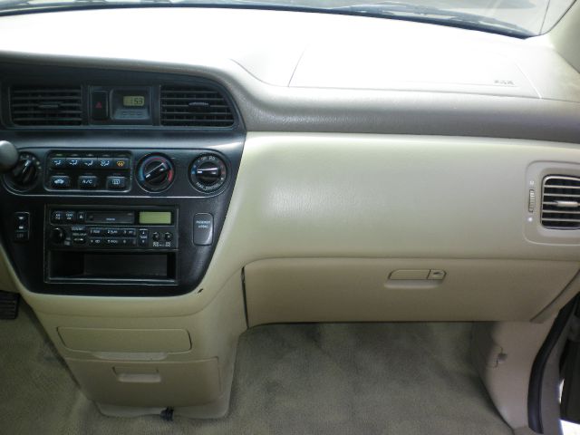 Honda Odyssey 2003 photo 15