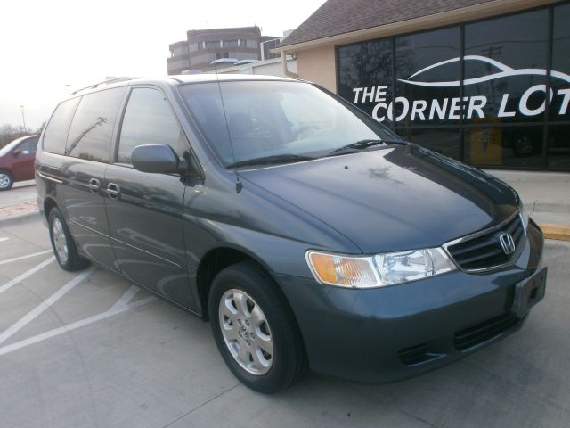 Honda Odyssey 2003 photo 1
