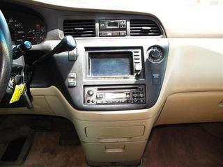 Honda Odyssey 2003 photo 1