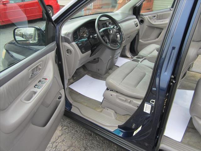 Honda Odyssey 2003 photo 1