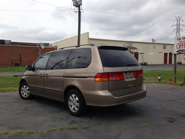 Honda Odyssey 2003 photo 3