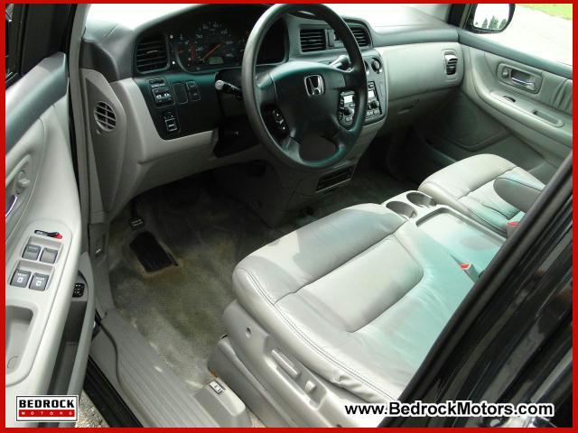 Honda Odyssey 2003 photo 5