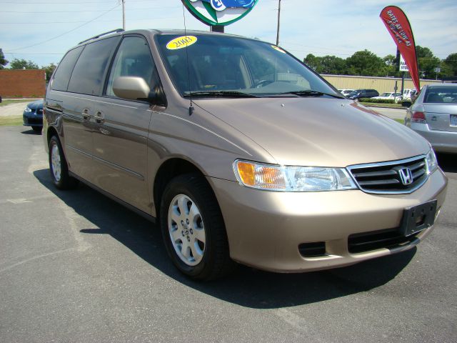 Honda Odyssey 2003 photo 4