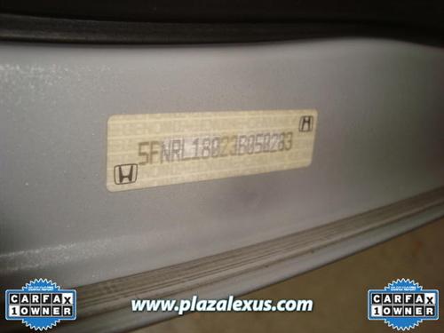 Honda Odyssey 2003 photo 2