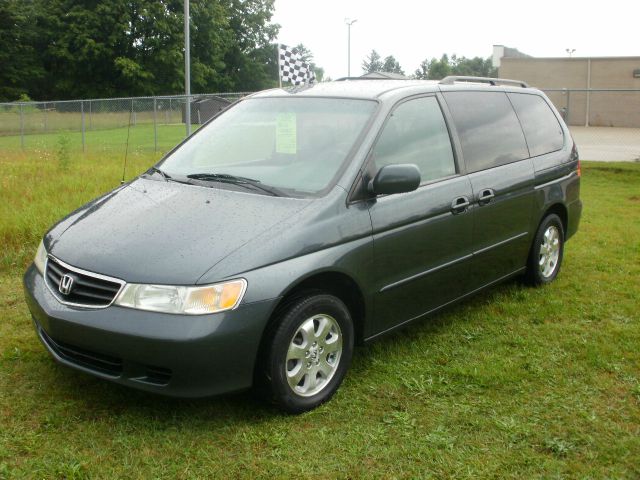 Honda Odyssey 2003 photo 3