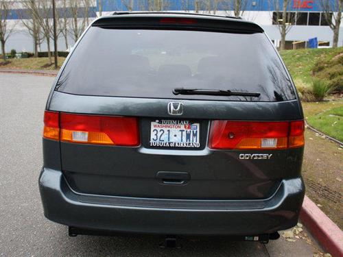 Honda Odyssey 2003 photo 2