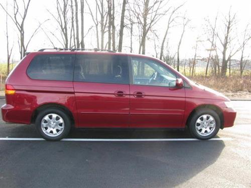 Honda Odyssey 2003 photo 2