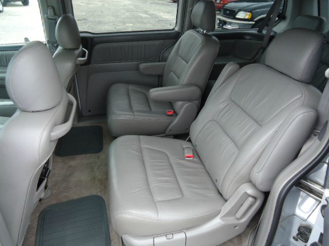 Honda Odyssey 2500hd LS 4X4 MiniVan