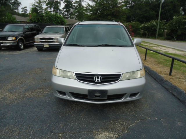 Honda Odyssey 2003 photo 2