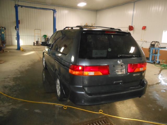 Honda Odyssey 2003 photo 3