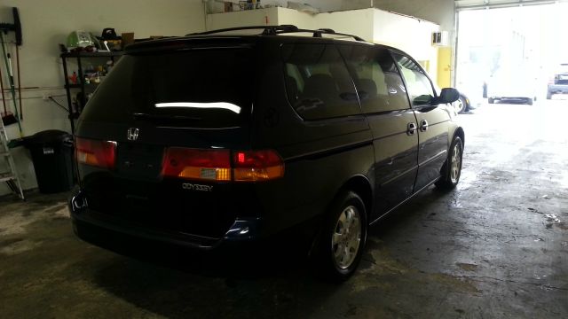 Honda Odyssey 2003 photo 1