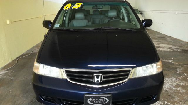 Honda Odyssey 2003 photo 3
