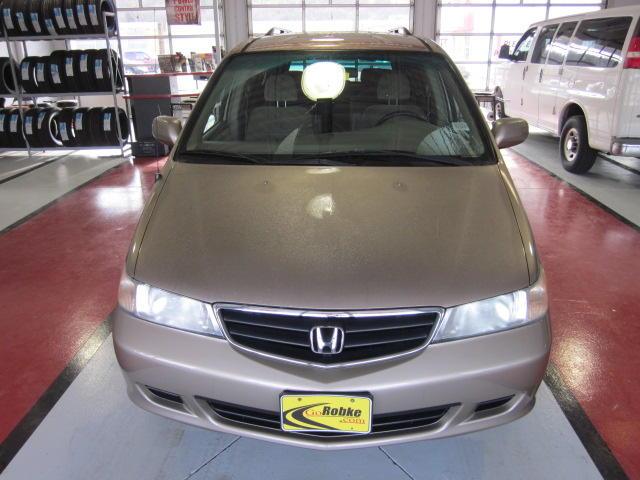 Honda Odyssey 2003 photo 3