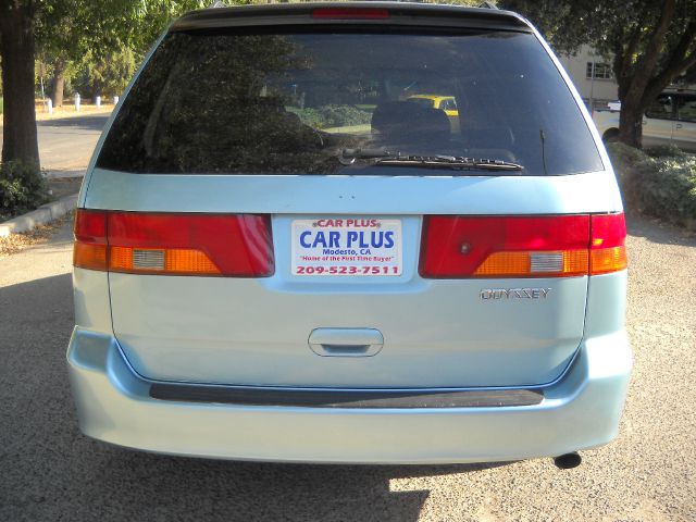 Honda Odyssey 2003 photo 1