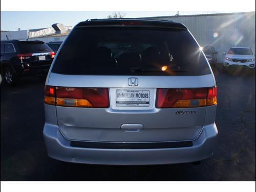 Honda Odyssey 2003 photo 2