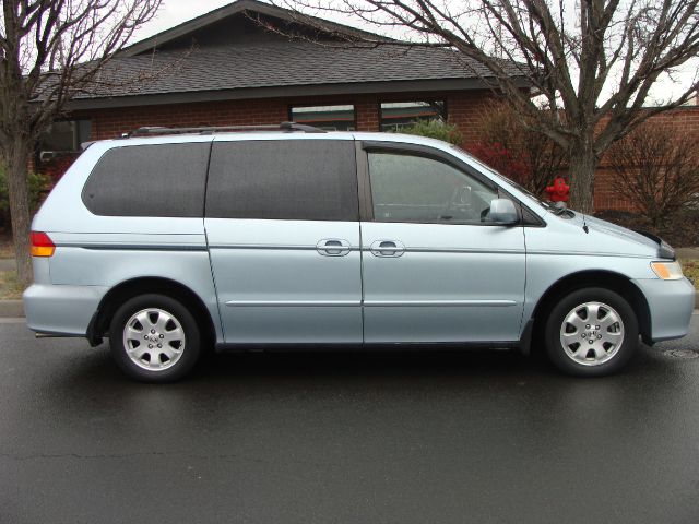 Honda Odyssey 2003 photo 4