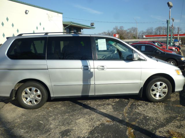 Honda Odyssey 2003 photo 3