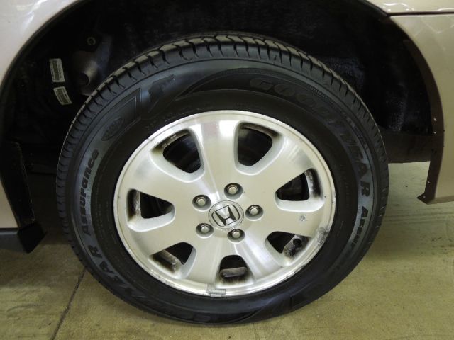 Honda Odyssey 2003 photo 4