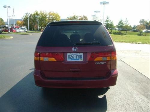 Honda Odyssey 2003 photo 2