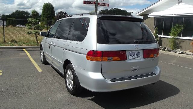 Honda Odyssey 2003 photo 1