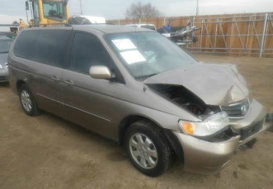 Honda Odyssey 2004 photo 4
