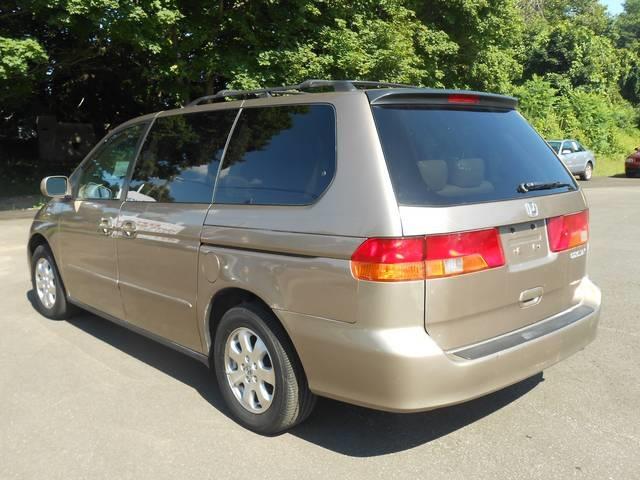Honda Odyssey 2004 photo 1