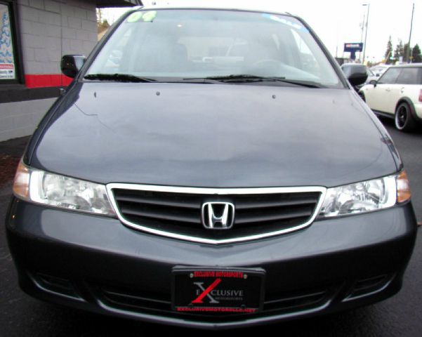 Honda Odyssey 2004 photo 1