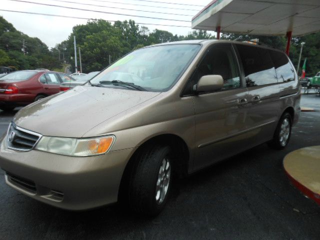 Honda Odyssey 2004 photo 2