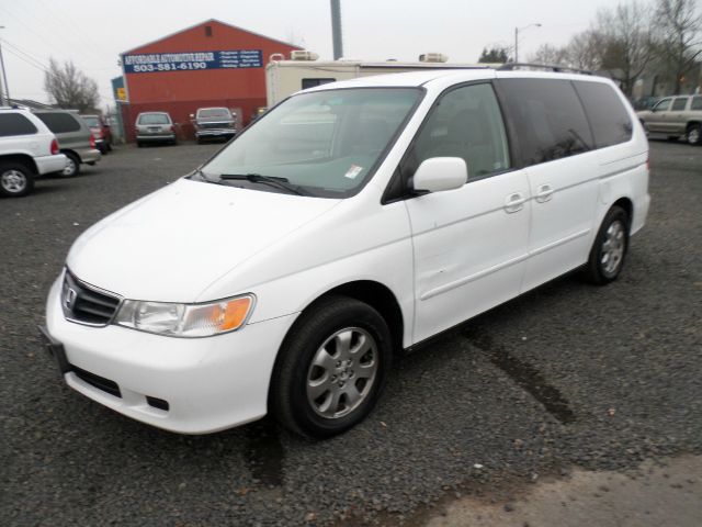 Honda Odyssey 2004 photo 1