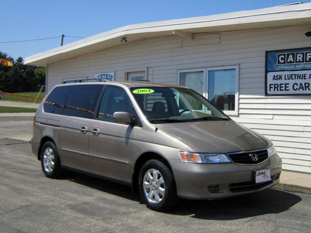 Honda Odyssey 2004 photo 3