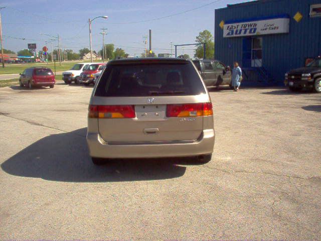 Honda Odyssey 2004 photo 6