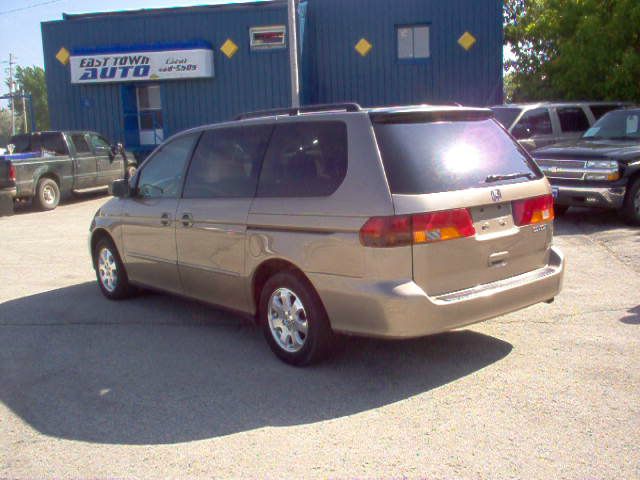 Honda Odyssey 2004 photo 9