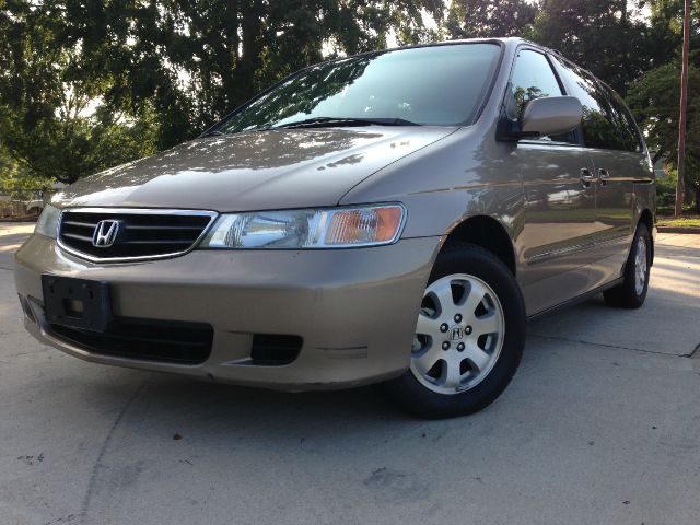 Honda Odyssey 2004 photo 4