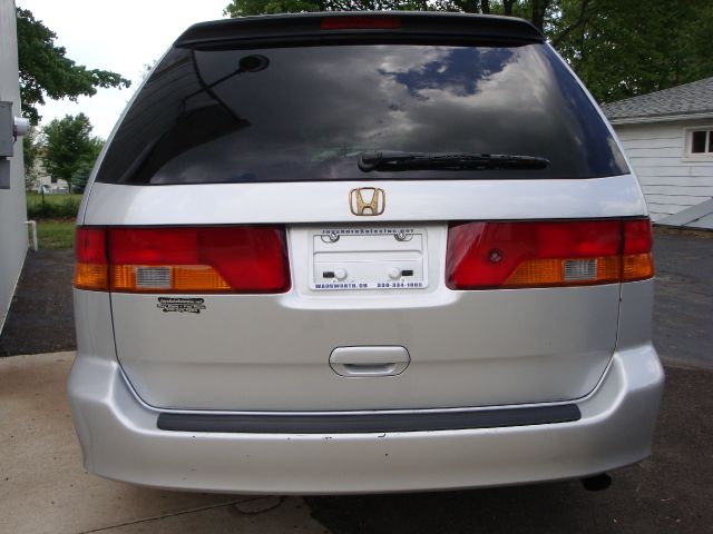 Honda Odyssey 2004 photo 12