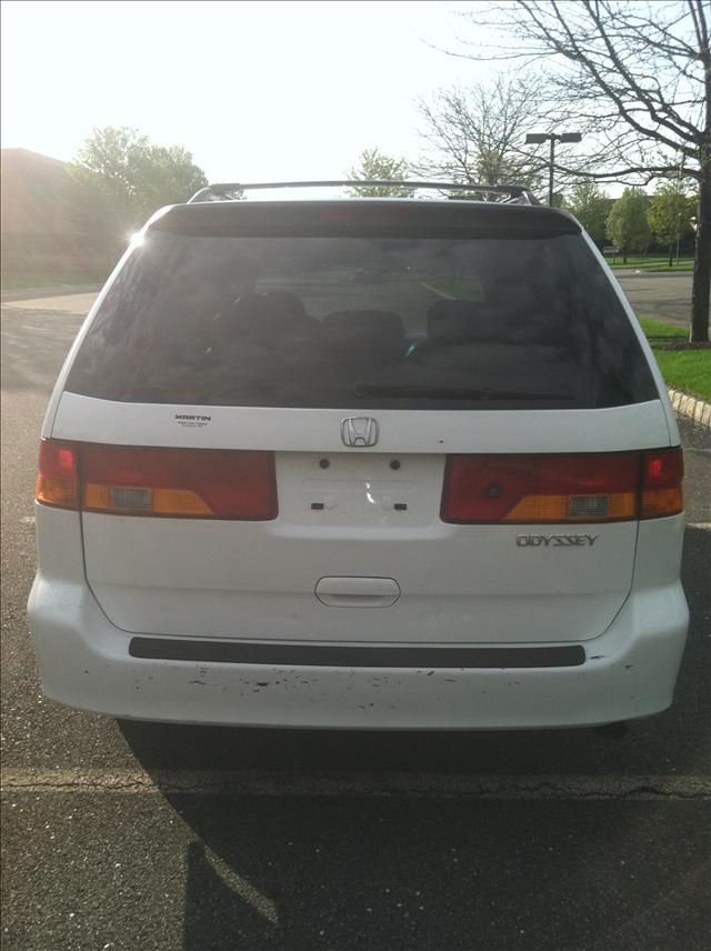 Honda Odyssey 2004 photo 4