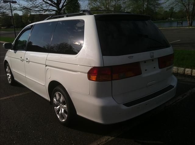 Honda Odyssey 2004 photo 5