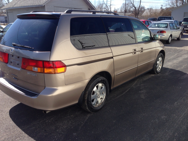 Honda Odyssey 2004 photo 1
