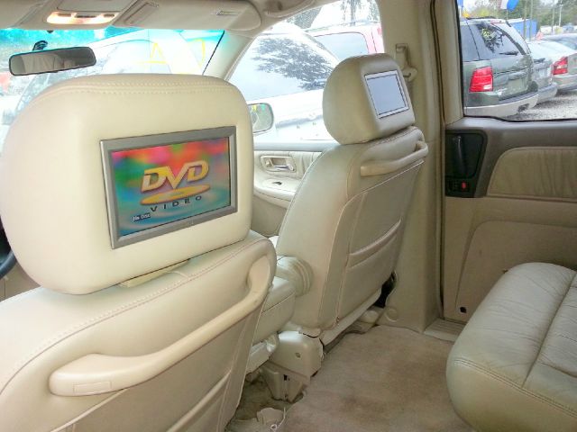 Honda Odyssey 2004 photo 3