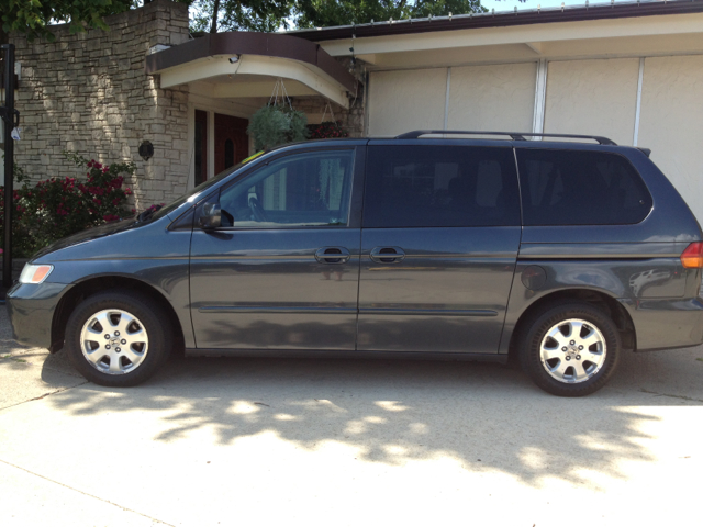 Honda Odyssey 2004 photo 4